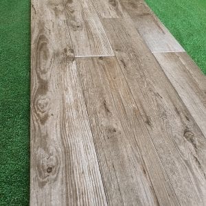 Hardwood greyed 3-min