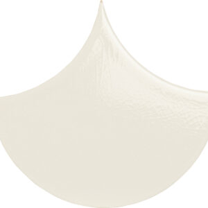 Amadis – Light Ivory scale tile